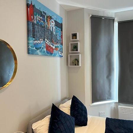 Southall Stays Near Heathrow Ub2 Экстерьер фото